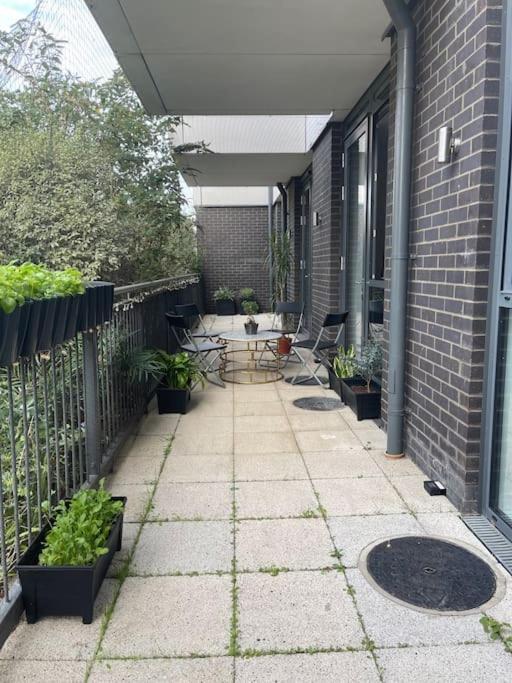 3-bed 2-bath Designer Apt In Canada Water * Londres